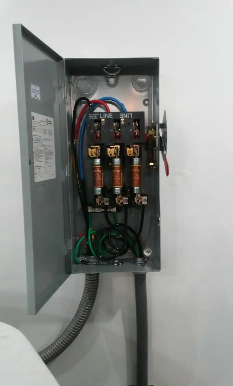 Three-phase disconnect switch installed for Electrical Wiring & Rewiring in Glendale